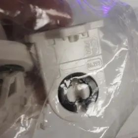 26.292 BJB Pin Shunted Pushin Fluorescent Socket Plug Lamp