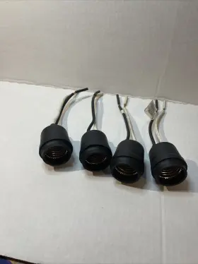 145-BOX EATON Set Rubber Lampholder Base Light Socket