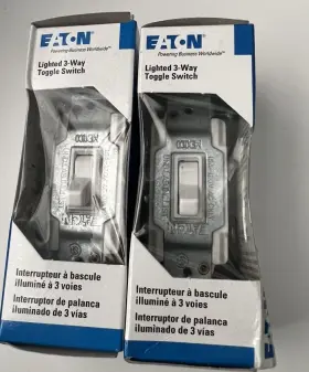 1303-7LTW-BX-LW EATON Light Switch