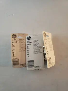 GE5610-41D GE Lamp Sockets Push Watts #2