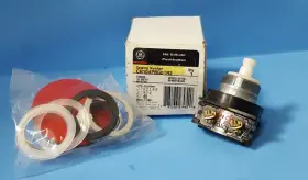 CR104PBG01R2 GENERAL ELECTRIC Push Switch Contact
