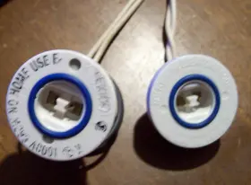 583-G KULKA Sign Sockets Light Round Snap Lamp Holders
