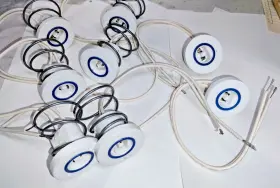 582-583 KULKA Round Snap Spring End Sign Lamp Sockets