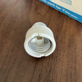 078477185704 LEVITON Porcelain Lamp Holder Light Socket Base #2