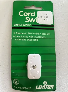 078477817032 LEVITON Cord Switch Lamp Fans Toys Displays Nos