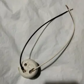 70035-10 LEVITON Porcelain Base Light Socket Lamp Holder