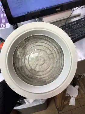 1126 LIGHTOLIER Frosted Lens Reflector