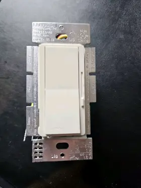 Dvfsq-f-la LUTRON Fan Light Control Single Pole