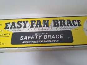 59E8 REIKER Ceiling Fan Brace Attic Access #3