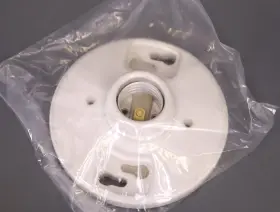 653703408804 SUNLITE Porcelain Lamp Holder Base