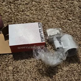 24201 SWIVELIER Litestrip Single Circuit Cylinder
