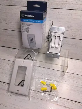 7787300 WESTINGHOUSE Ceilng Fan Light Wall Control