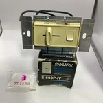 Lutron Skylark S-600-iv Incandescent/halogen 600w Light Dimmer Switch Ivory. Fixed Price $10.00.