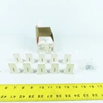 Cooper Eaton 2509w-box Non-shunted Lamp Holder 660w 600v Box Of 10. Fixed Price $13.89.