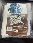 Jay Franco Kids Sheet Set With Fitted, Flat Sheets & Pillow Cover - Ultra-soft B. Fixed Price $23.99.