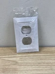 Franklin Brass Classic Architecture Single Duplex Outlet Wall Plate - Pure White. Fixed Price $8.58.